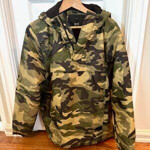 1975 Zara MEN'S XL SKI JACKET, Camo patterned (dark green, brown, black, beige)